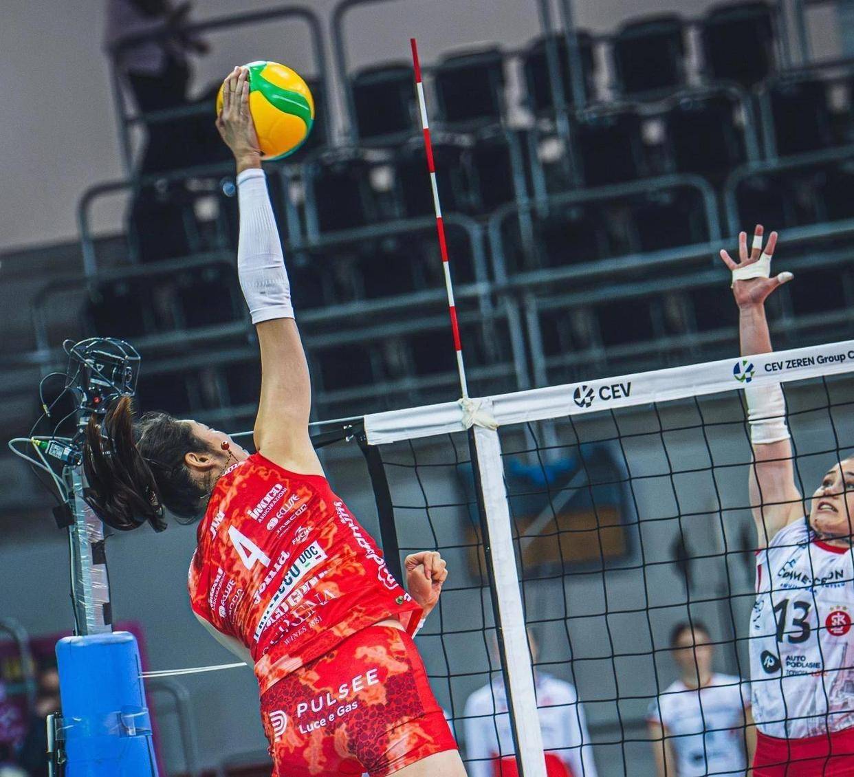 3场仅1失误！朱婷位居欧冠主攻3项榜单次席！继续留洋条件曝光