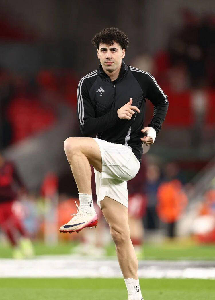 中超转会最新动态：保级队深圳锁定欧冠中卫，天津津门虎继续租借泰山球员